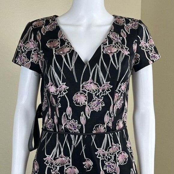 JS Collections Women's Size 6 Floral Embroidered Printed Crepe V-Neck Jumpsuit - Picture 7 of 16